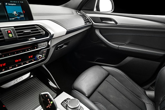 BMW X4 13 of 17