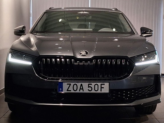 Skoda Superb 2 of 5