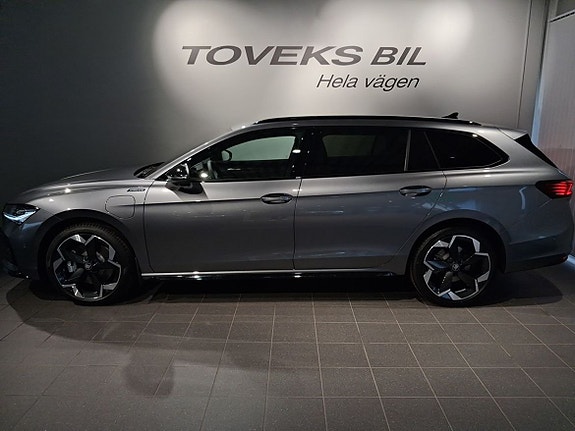 Skoda Superb 3 of 5