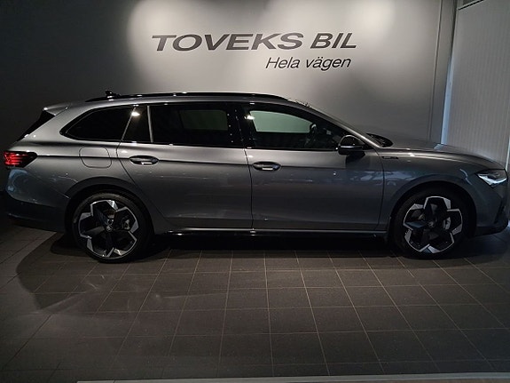 Skoda Superb 4 of 5