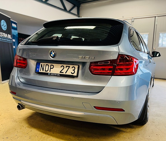 BMW 318d 12 of 28
