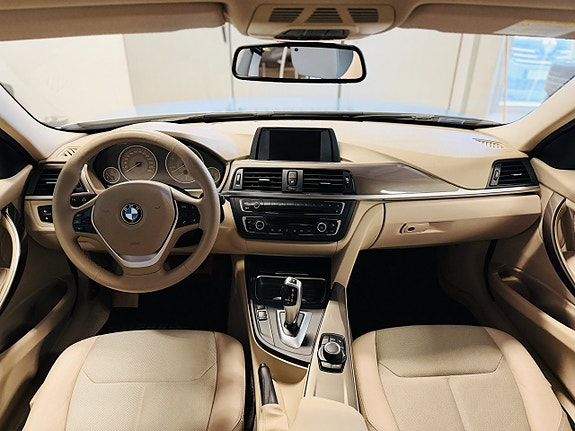 BMW 318d 21 of 28