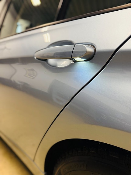 BMW 318d 8 of 28