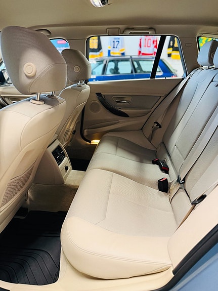 BMW 318d 20 of 28