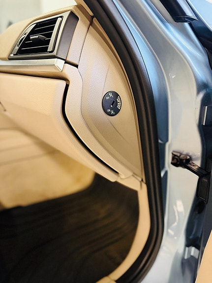 BMW 318d 27 of 28