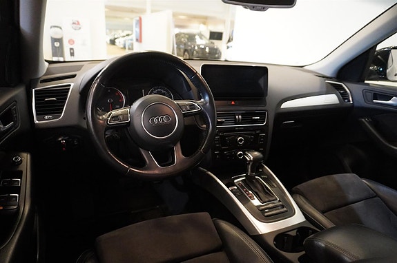 Audi Q5 10 of 19