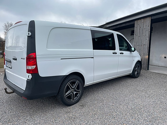 Mercedes-Benz Vito 111 2 of 5