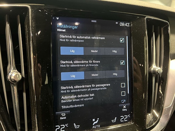 Volvo V60 Cross Country 27 of 29