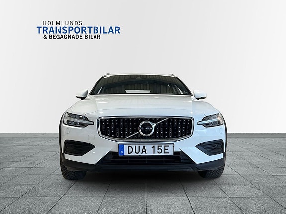 Volvo V60 Cross Country 5 of 5