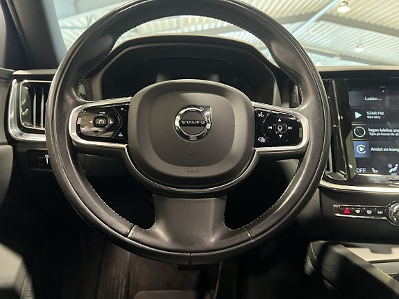 Volvo V60 Cross Country 13 of 29