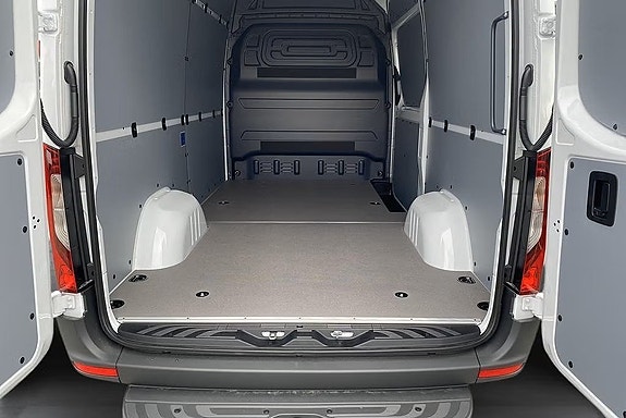 Mercedes-Benz Sprinter 317 5 of 7