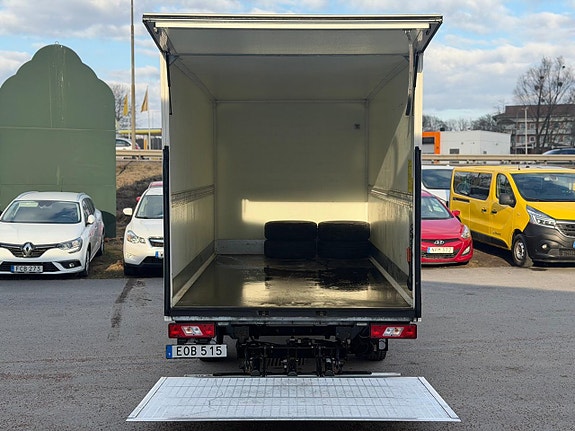 Ford Transit 14 of 18