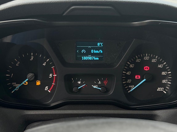 Ford Transit 9 of 18