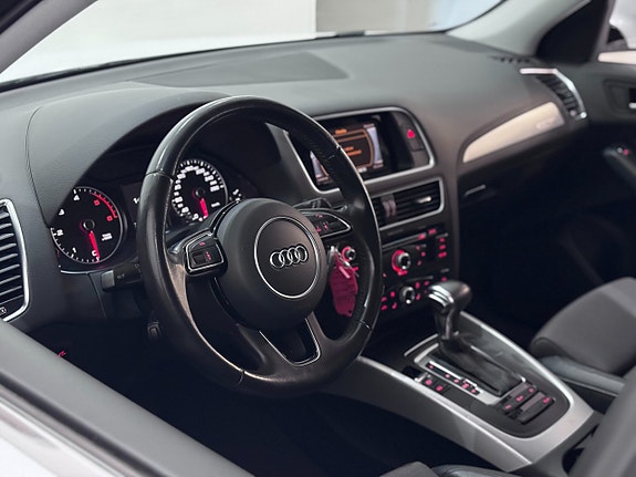 Audi Q5 9 of 17