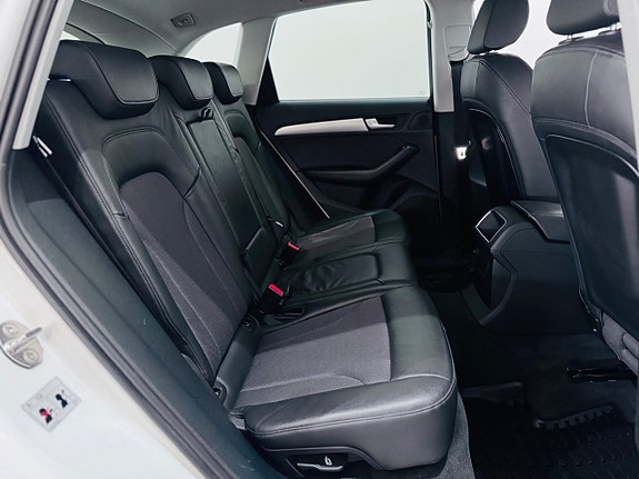 Audi Q5 8 of 17