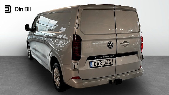 Volkswagen Transporter 3 of 5