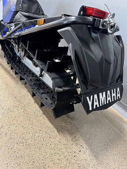 Yamaha Mountain Max 800 154" 2 of 3