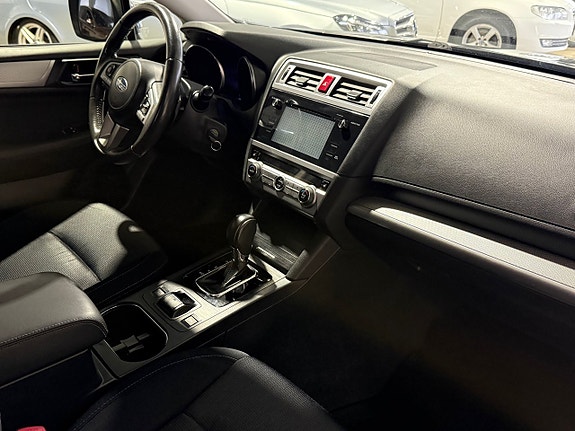 Subaru Outback 14 of 22