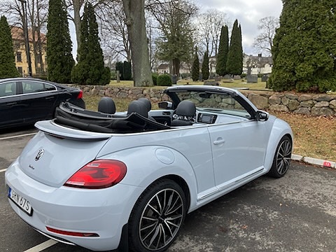 Volkswagen Beetle 2 of 5