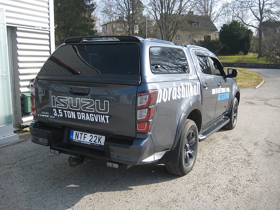 Isuzu D-max 4 of 5
