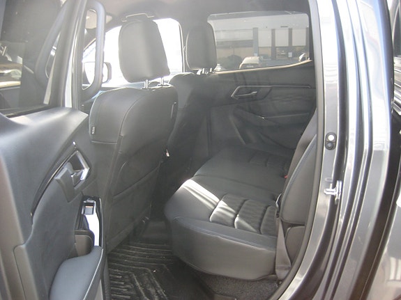 Isuzu D-max 10 of 12
