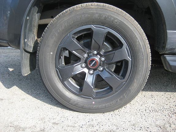 Isuzu D-max 12 of 12