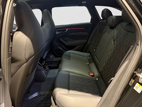 Audi A6 11 of 16