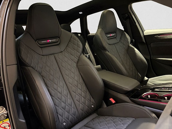Audi A6 8 of 16