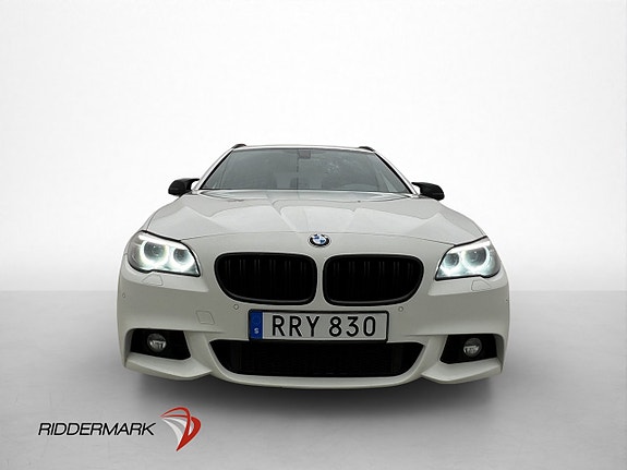 BMW 520 2 of 5