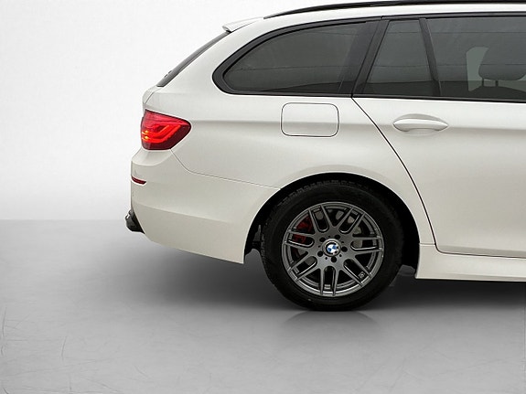 BMW 520 9 of 26