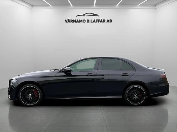 Mercedes-Benz E220 d 2 of 5