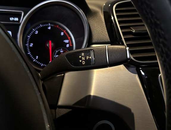 Mercedes-Benz GLE350 d 15 of 18
