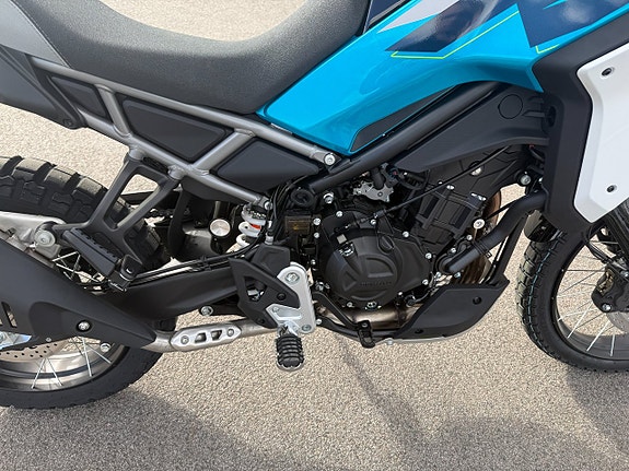 CFMOTO 450MT - Köp Online 4 of 11