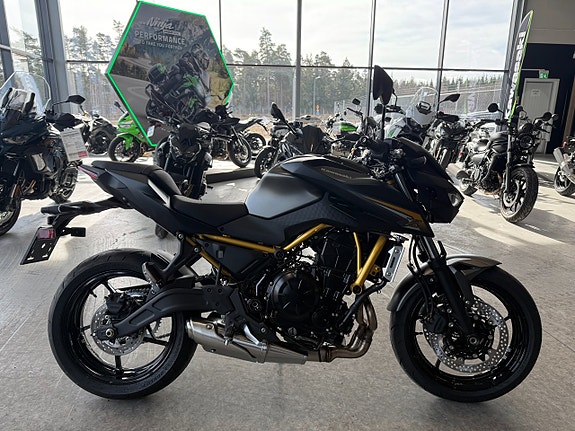 Kawasaki Z650S - Köp Online 10 of 10