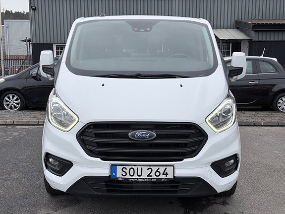 Ford Transit 3 of 5