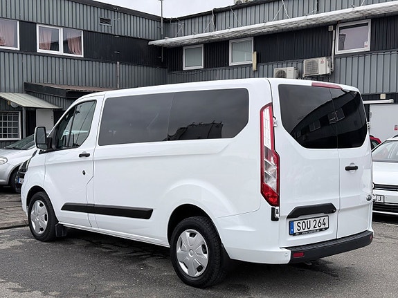 Ford Transit 9 of 11
