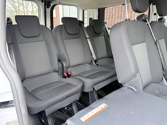 Ford Transit 8 of 11