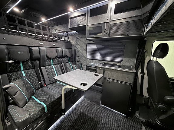 Volkswagen Crafter 2 of 5