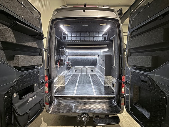Volkswagen Crafter 20 of 26