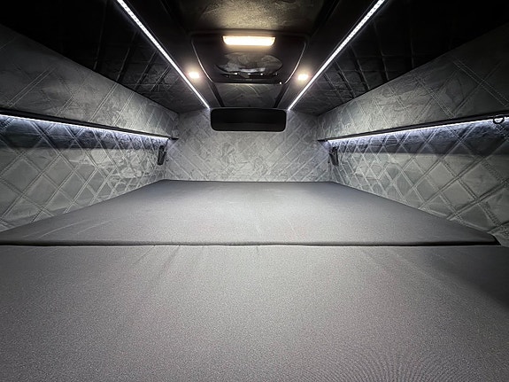 Volkswagen Crafter 17 of 26