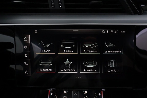 Audi e-tron 22 of 26