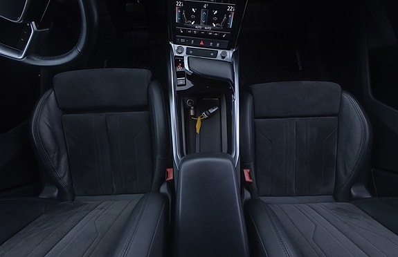 Audi e-tron 14 of 26