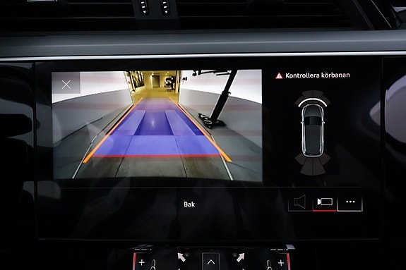 Audi e-tron 26 of 26