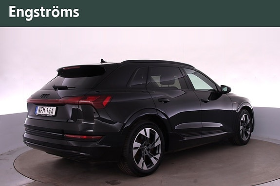 Audi e-tron 5 of 5