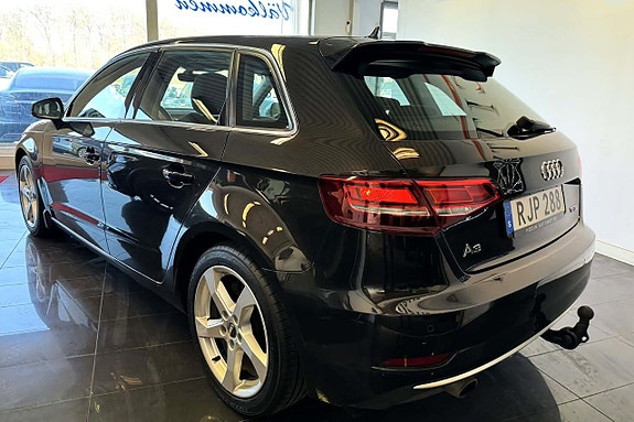Audi A3 4 of 23