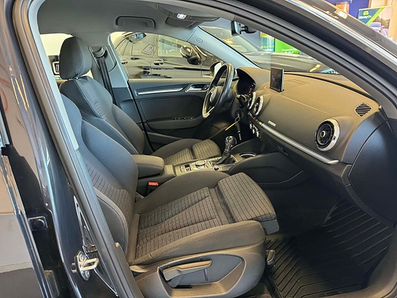 Audi A3 14 of 23
