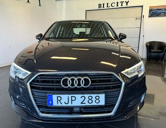 Audi A3 8 of 23