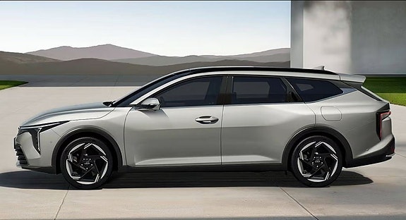 Kia K4 2 of 4