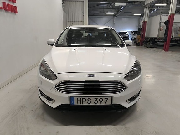 Ford Focus 2 of 10