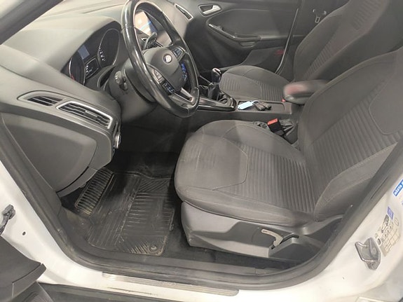 Ford Focus 6 of 10